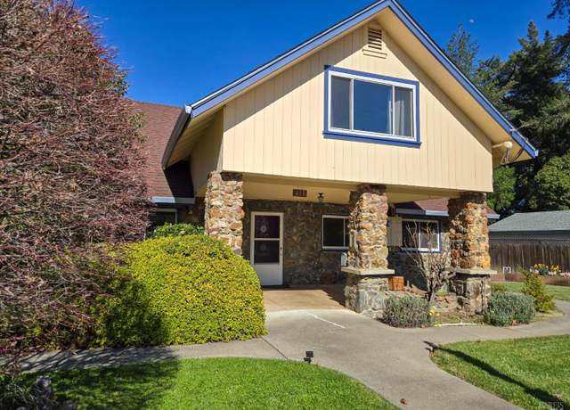 Property at 433 Park Blvd, Ukiah, CA 95482, 4 beds, 2 baths