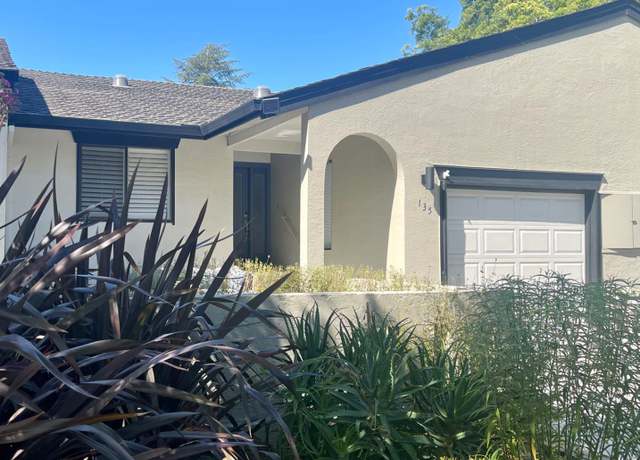 Property at 135 Vineyard Cir, Yountville, CA 94599, 2 beds, 2 baths