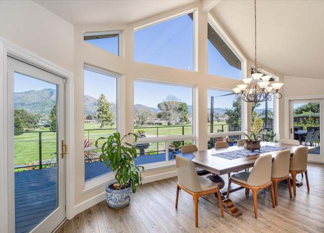 Property at 7201 Oakmont Dr, Santa Rosa, CA 95409, 3 beds, 2.5 baths