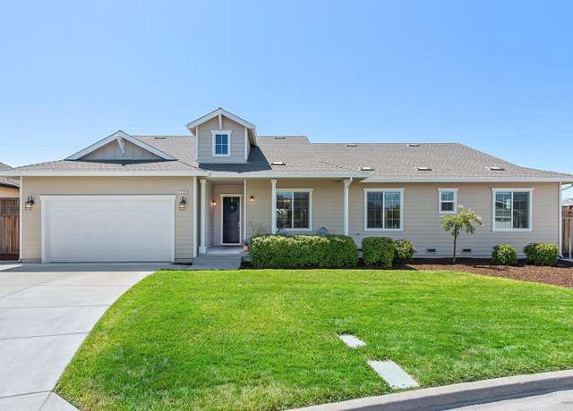 Property at 114 Oxford Ct, Santa Rosa, CA 95403, 3 beds, 2 baths