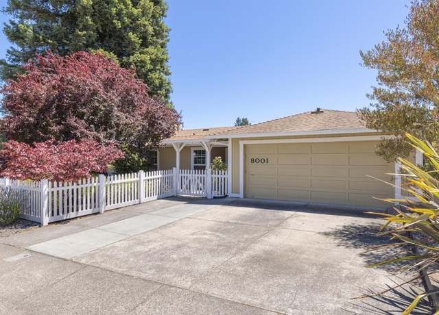 Property at 8001 Hill Dr, Sebastopol, CA 95472, 3 beds, 2 baths
