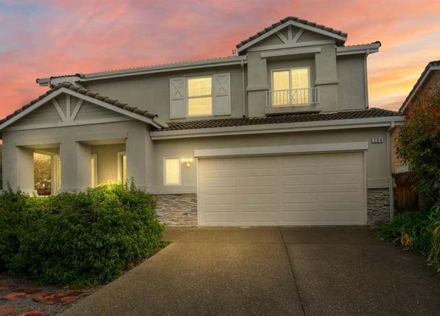 Property at 264 Cambridge Ln, Petaluma, CA 94952, 4 beds, 3 baths