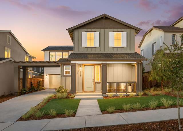 Property at 2549 Dakota Ave, Santa Rosa, CA 95403, 3 beds, 2.5 baths