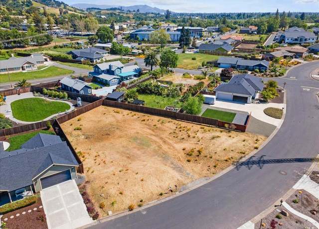 Property at 160 Dorchester Ct, Santa Rosa, CA 95403