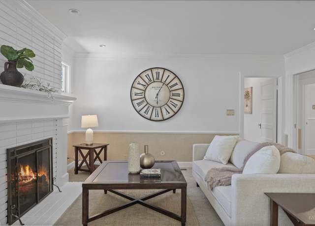 Property at 152 C St, San Rafael, CA 94901, 3 beds, 2.5 baths