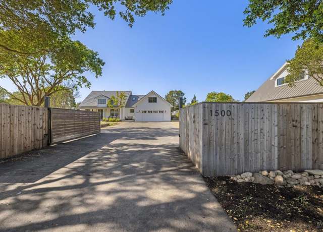 Property at 1500 W Watmaugh Rd, Sonoma, CA 95476, 2 beds, 4.5 baths