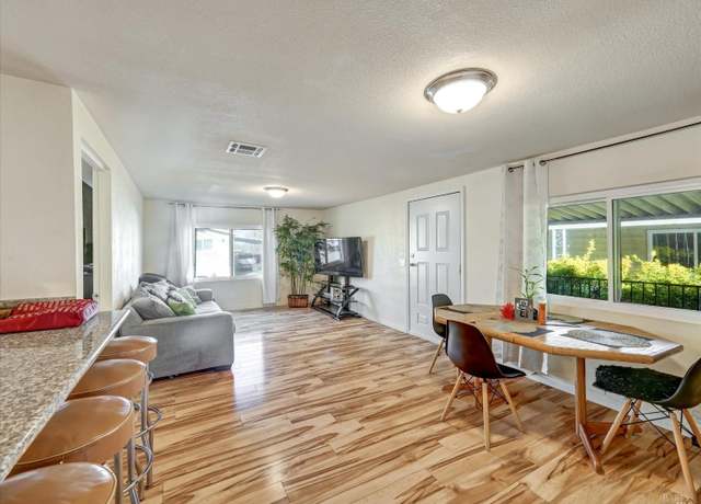 Property at 158 Rancho Verde Cir, Rohnert Park, CA 94928, 3 beds, 2 baths