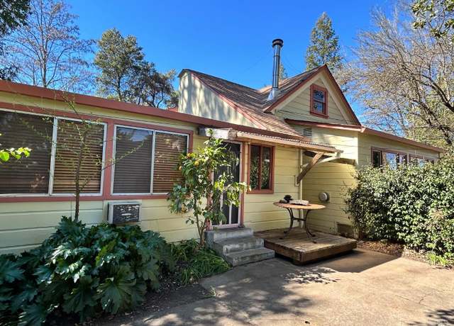Property at 161 Cherry St, Ukiah, CA 95482, 3 beds, 1.5 baths