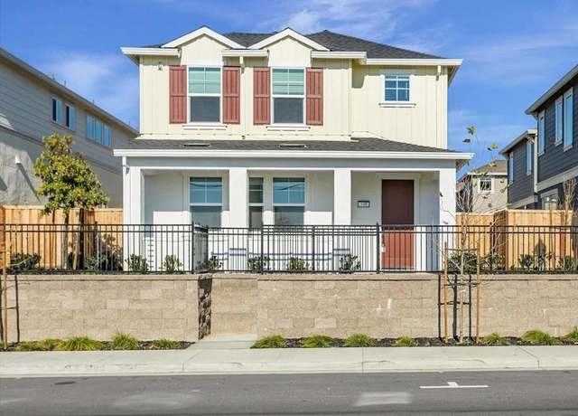 Property at 117 Clownfish St, Suisun City, CA 94585, 3 beds, 2.5 baths