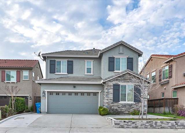 Property at 554 Sitka Dr, Vacaville, CA 95687, 4 beds, 3 baths