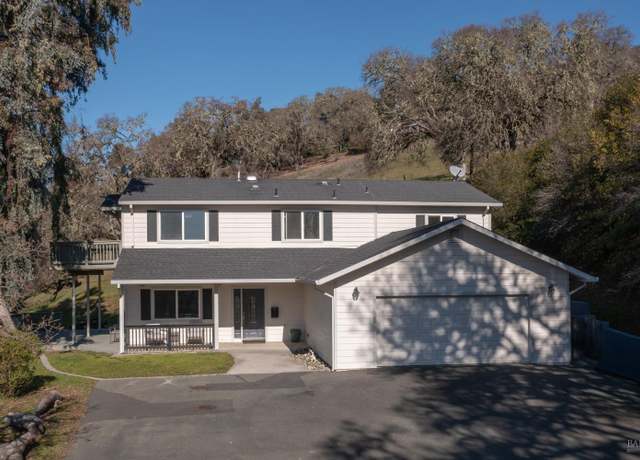 Property at 201 Watson Rd, Ukiah, CA 95482, 3 beds, 3.5 baths