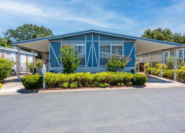 Property at 4 Cabana Ct, Ukiah, CA 95482, 2 beds, 2 baths