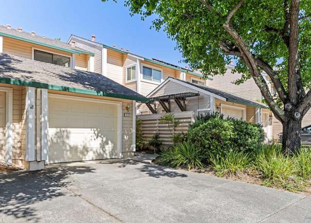 Property at 2124 Chianti Dr, Santa Rosa, CA 95403, 3 beds, 2.5 baths