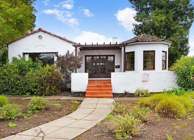 Property at 596 3rd St E, Sonoma, CA 95476, 3 beds, 1.5 baths