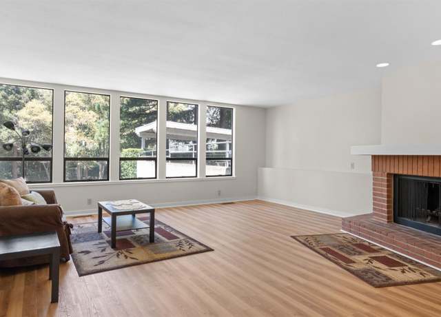 Property at 124 Professional Center Pkwy, San Rafael, CA 94903, 3 beds, 2.5 baths