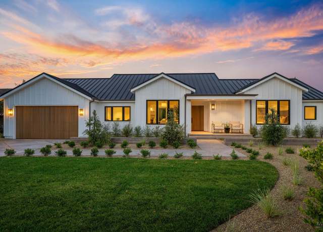 Property at 1597 Arrowhead Dr, St. Helena, CA 94574, 3 beds, 3.5 baths