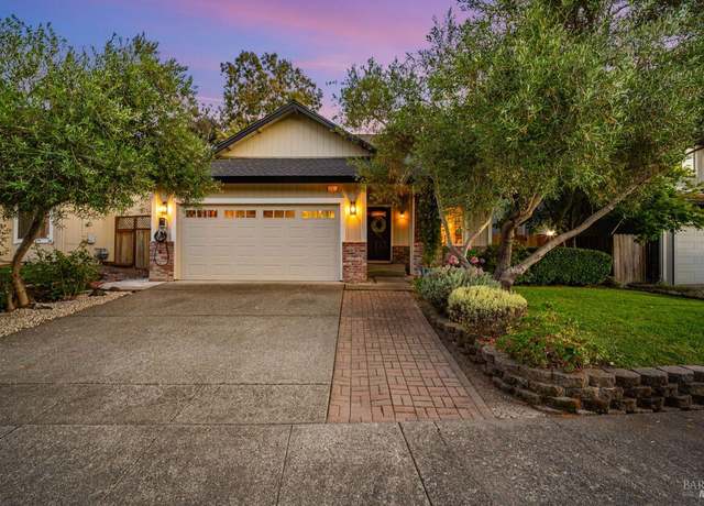 Property at 435 Manka Cir, Santa Rosa, CA 95403, 4 beds, 3 baths