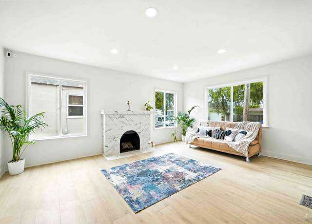 Property at 3711 Garvin Ave, Richmond, CA 94805, 2 beds, 1 bath