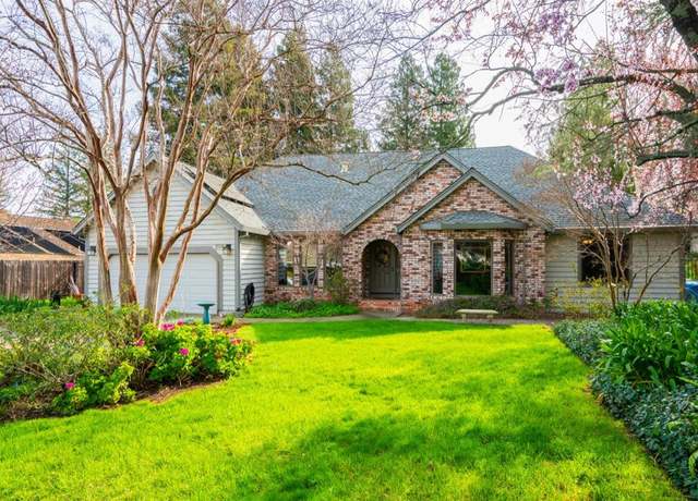 Property at 208 Auburn Way, Vacaville, CA 95688, 4 beds, 3 baths