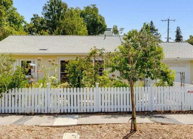 Property at 2702 Lomitas Ave, Santa Rosa, CA 95404, 2 beds, 1 bath