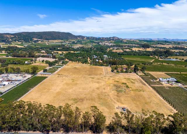 Property at 20780 8th St E, Sonoma, CA 95476