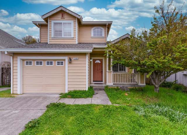 Property at 2300 Claiborne Cir, Santa Rosa, CA 95403, 3 beds, 2.5 baths