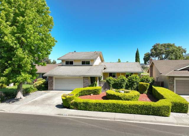 Property at 820 Holly Ave, Rohnert Park, CA 94928, 4 beds, 3 baths