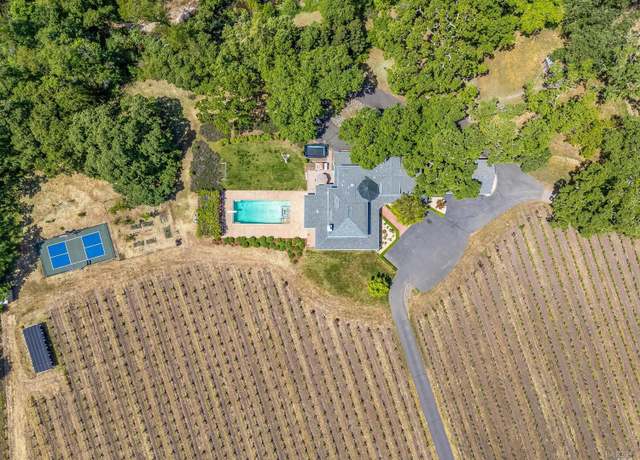 Property at 1079 Hedgeside Ave, Napa, CA 94558, 5 beds, 4.5 baths