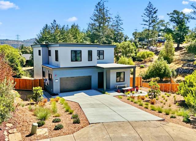 Property at 2020 Eagle Ct, Santa Rosa, CA 95403, 5 beds, 3.5 baths