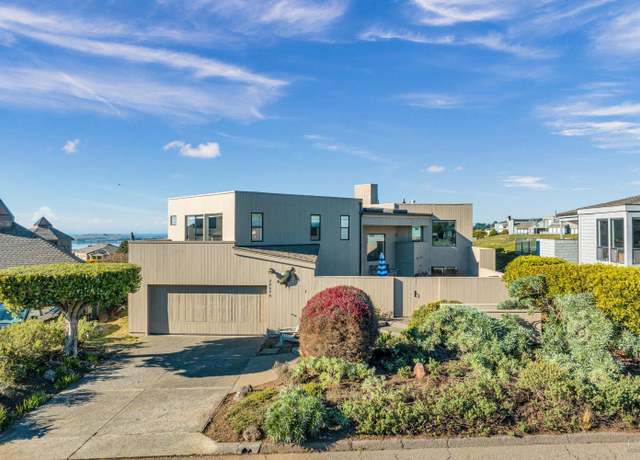 Property at 20694 Heron Dr, Bodega Bay, CA 94923, 4 beds, 3.5 baths