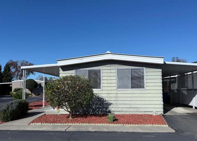 Property at 13 Oakwood Dr, Petaluma, CA 94954, 2 beds, 2 baths