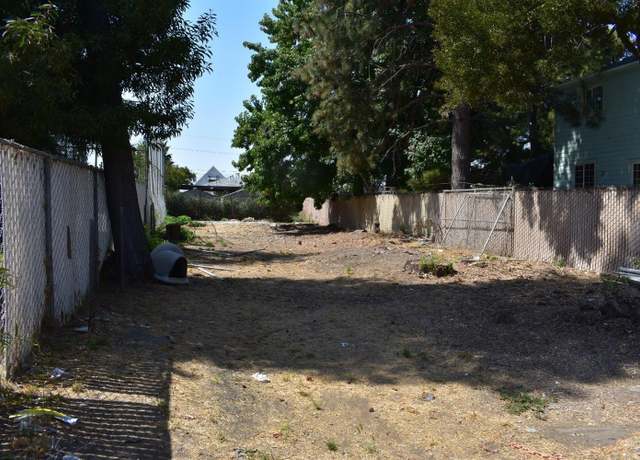 Property at 9627 B St, Oakland, CA 94603