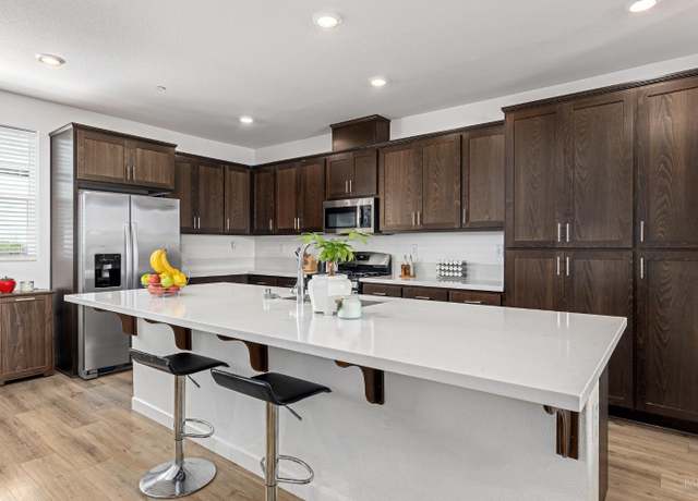Property at 2428 Artisan Way, Fairfield, CA 94533, 4 beds, 3.5 baths