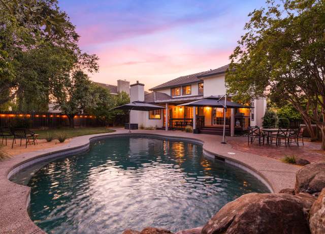 Property at 945 Granada Ln, Vacaville, CA 95688, 4 beds, 2.5 baths