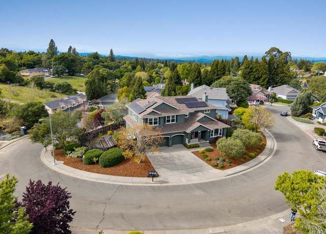 Property at 7580 Meadowlark Dr, Sebastopol, CA 95472, 5 beds, 3.5 baths