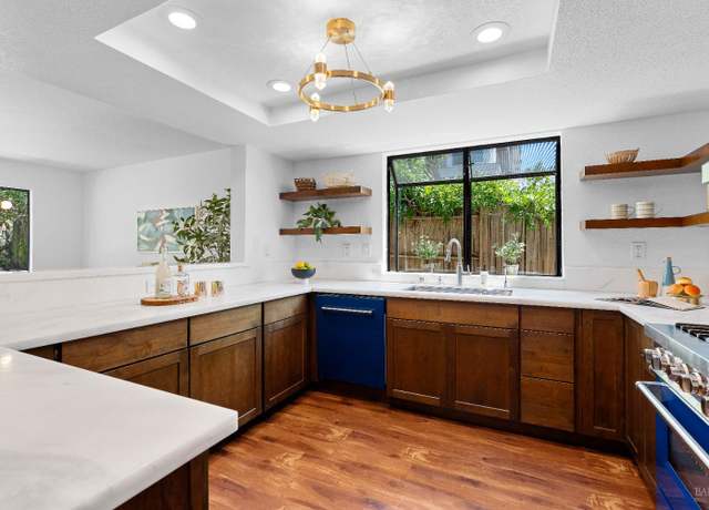 Property at 124 Nalisty Dr, Vallejo, CA 94590, 3 beds, 2.5 baths