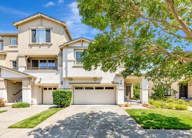 Property at 2585 Edgewater Dr, Santa Rosa, CA 95407, 3 beds, 2.5 baths