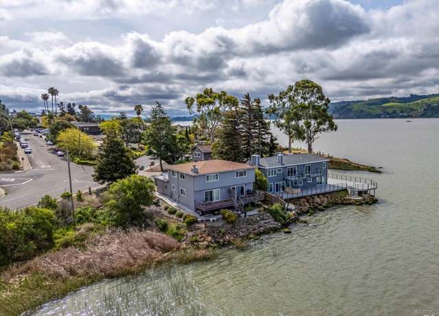 Property at 1396 W K St, Benicia, CA 94510, 6 beds, 3 baths
