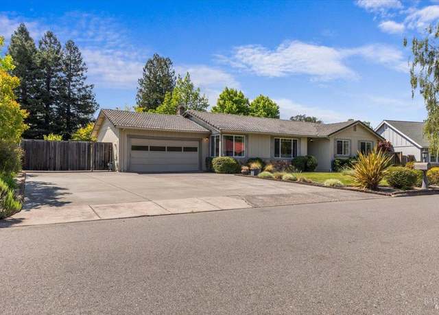 Property at 160 Moll Dr, Windsor, CA 95492, 3 beds, 2 baths