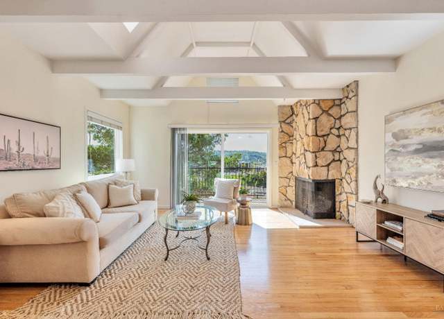 Property at 10 Professional Center Pkwy #24, San Rafael, CA 94903, 3 beds, 2.5 baths