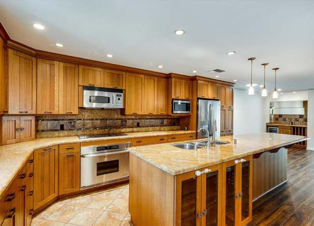 Property at 888 Marina Dr, Napa, CA 94559, 3 beds, 3 baths