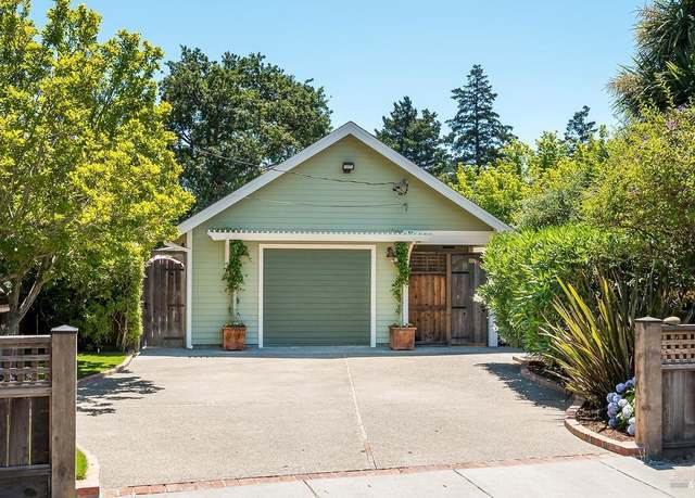 Property at 4 Belle Ave, Fairfax, CA 94930, 2 beds, 2 baths