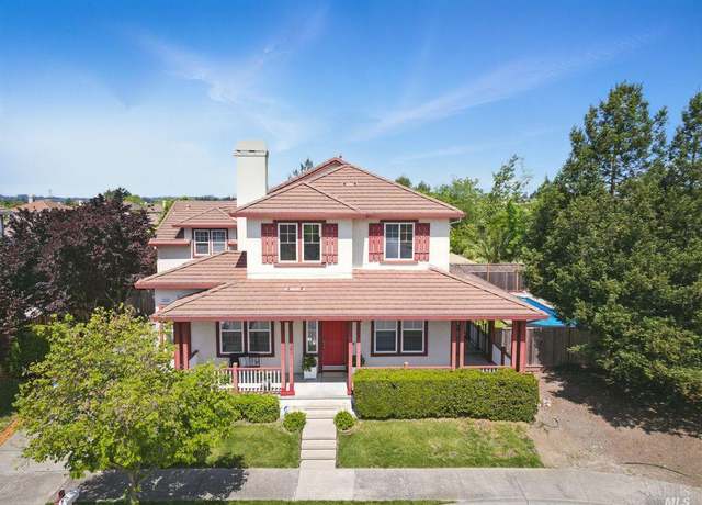 Property at 1935 Sestri Ln, Petaluma, CA 94954, 4 beds, 4 baths