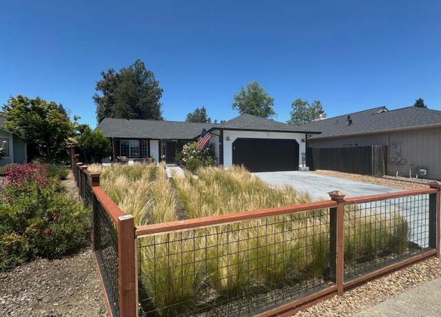 Property at 919 W Starburst Ct, Windsor, CA 95492, 3 beds, 2 baths