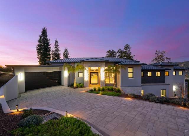Property at 3917 Skyfarm Dr, Santa Rosa, CA 95403, 5 beds, 6.5 baths