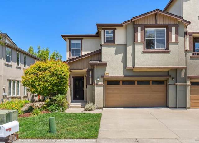 Property at 2513 Edgewater Dr, Santa Rosa, CA 95407, 3 beds, 2.5 baths