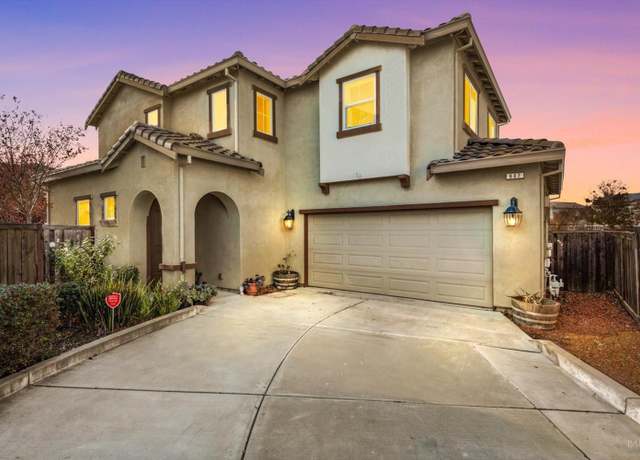 Property at 607 Embassy Cir, Vacaville, CA 95688, 3 beds, 2.5 baths