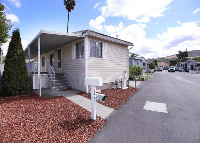 Property at 255 Apple Ln, Santa Rosa, CA 95407, 2 beds, 1 bath
