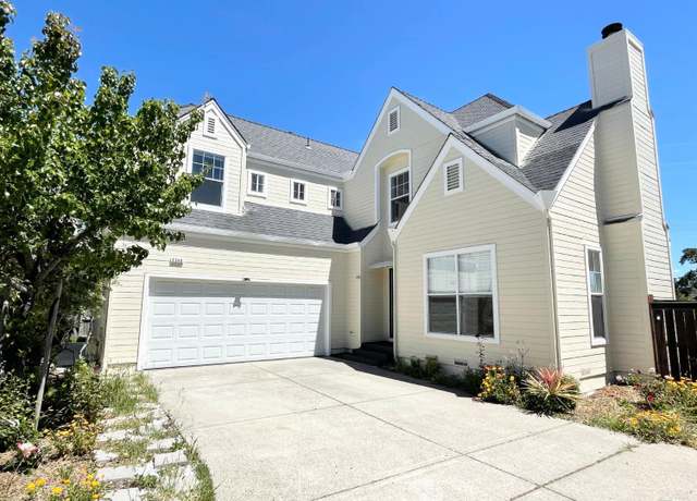 Property at 2340 Roburta Ln, Santa Rosa, CA 95403, 4 beds, 2.5 baths