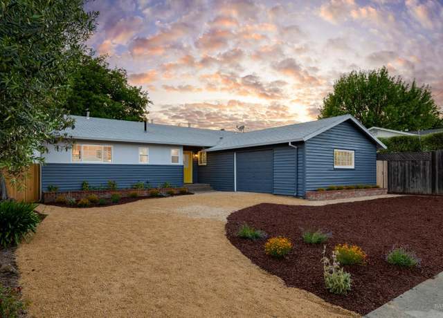 Property at 1007 Harold Ln, Healdsburg, CA 95448, 4 beds, 2 baths